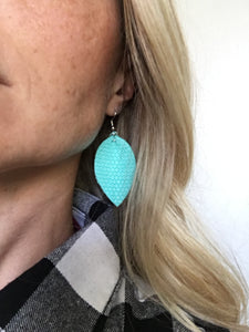 Leather earrings @bearandbradley